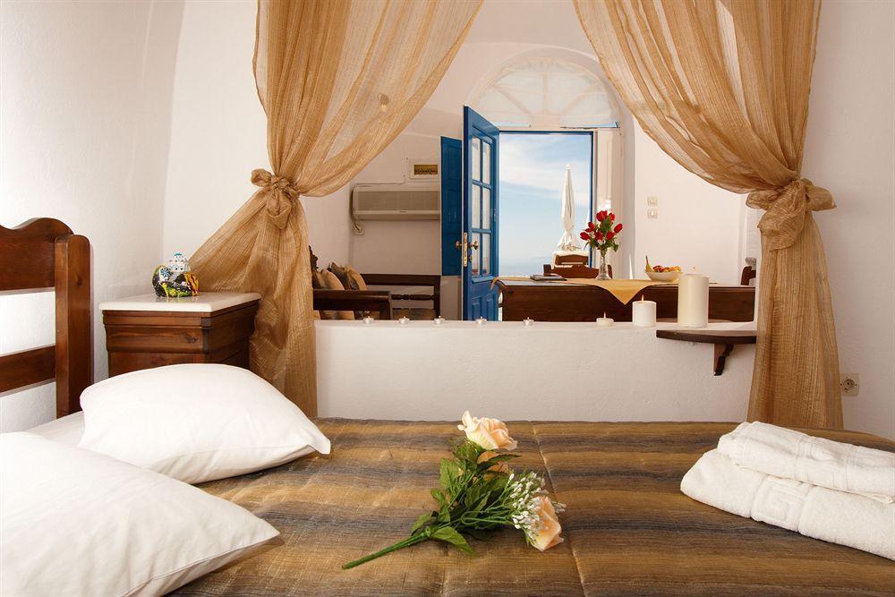 Ilioperato Hotel Imerovigli (Santorini)