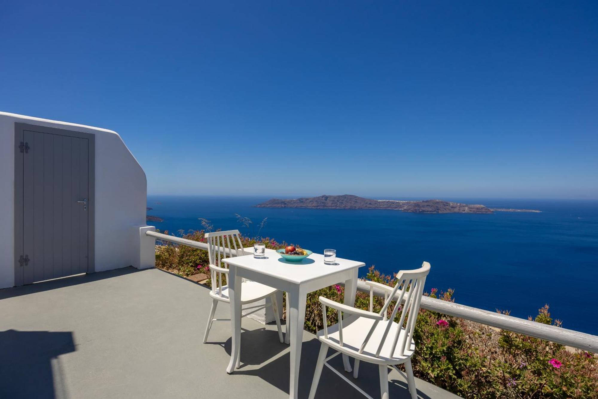 Ilioperato Hotel 4*